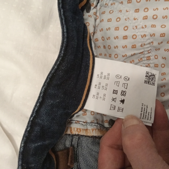 BOSS Jeans - Picture 3 of 3